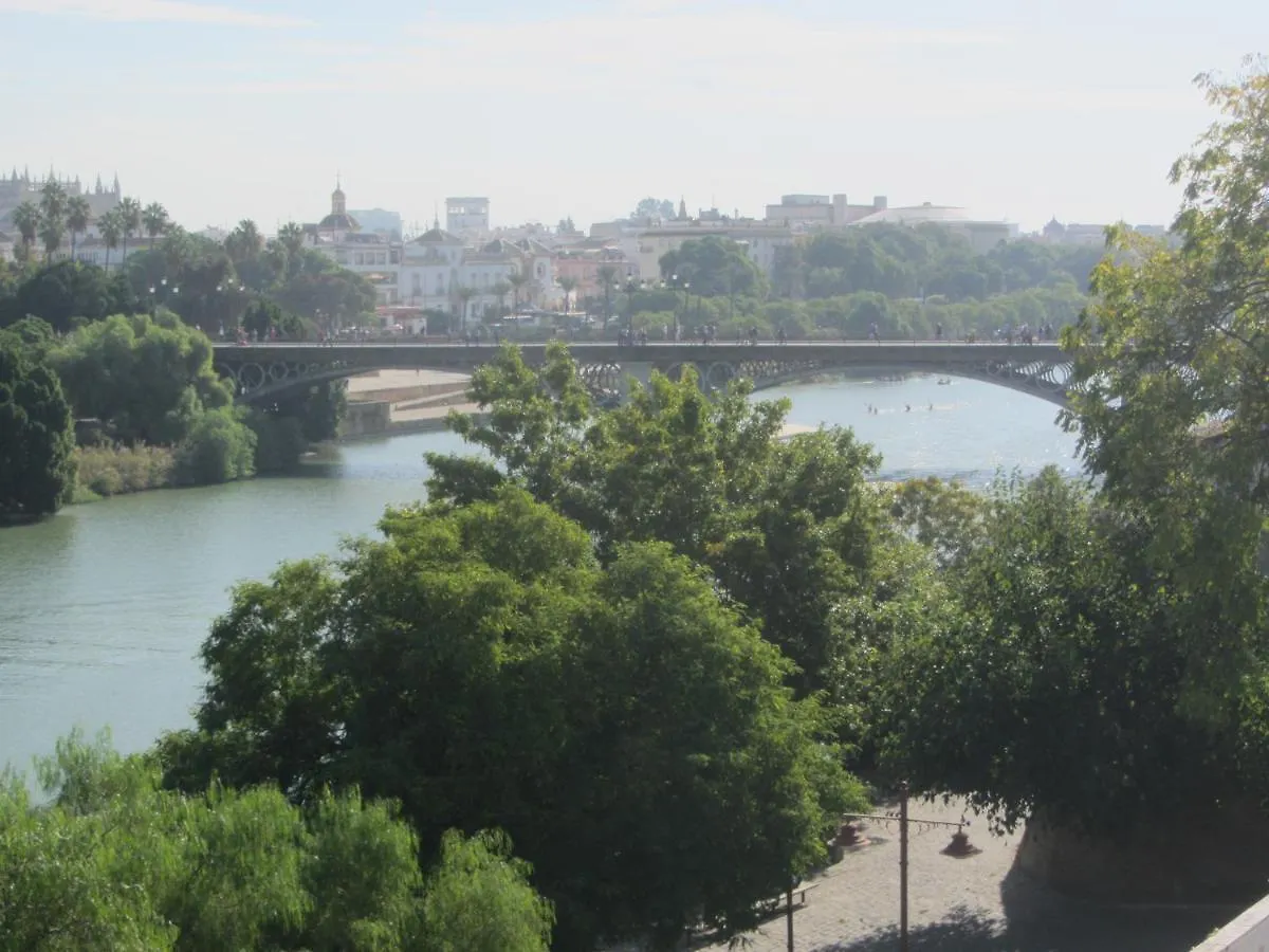 Apartment Trianabridgeviews Atico Con Vistas Al Puente De Triana Calle Castilla 38 Sevilla